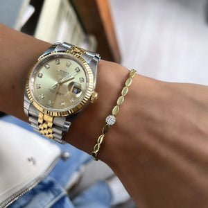 Diva with Center Round ZC Stone