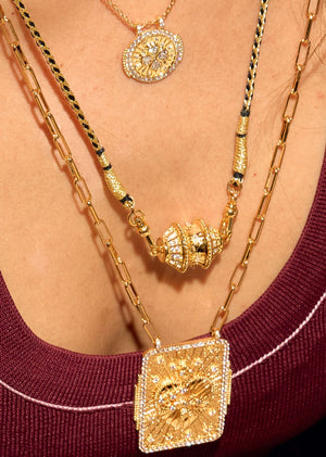NECKLACE - SHINY BIG TALISMAN