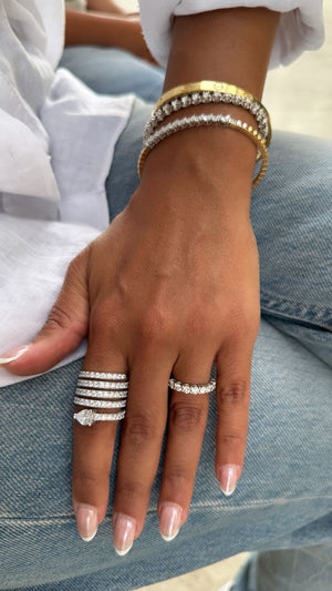 Clear Teardrop Lab Diamond Stone Spiral