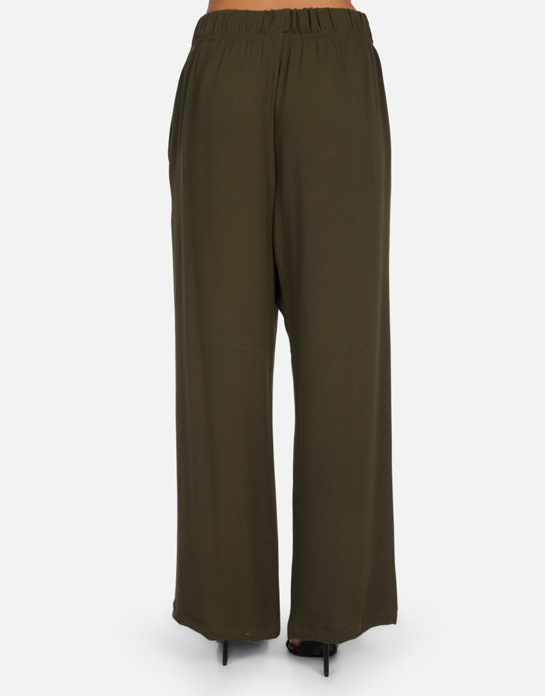 Mabel- Wide Leg Pant w/ Side Pocket