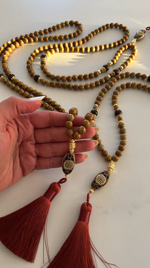 Burgundy Tassel Natural Wood
