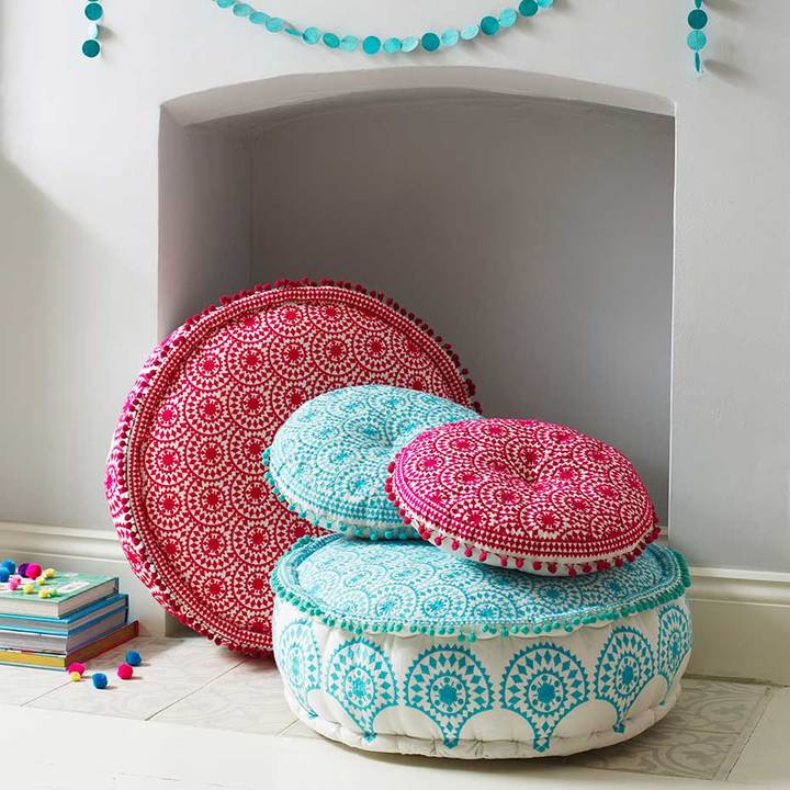 Casablanca Embroidered Round Cushion - Fuchsia