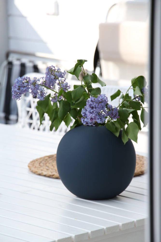 BALL VASE - MIDNIGHT BLUE