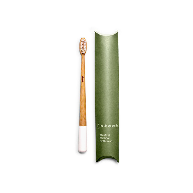 Toothbrush - Cloud White Medium With Travel Case