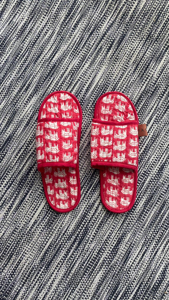 COTTON SLIPPERS - Red Elephant